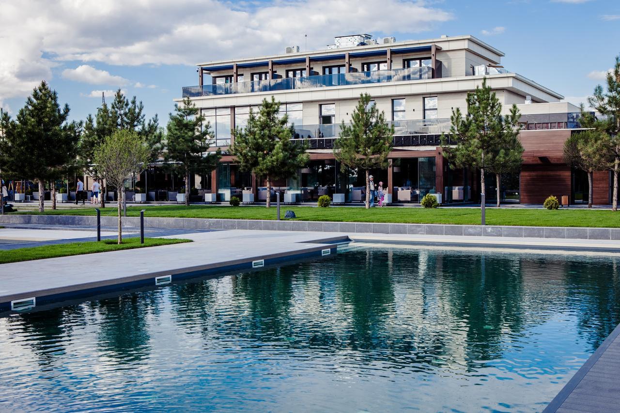 Riviera Zoloche Resort & Spa Vishenki  Exterior foto
